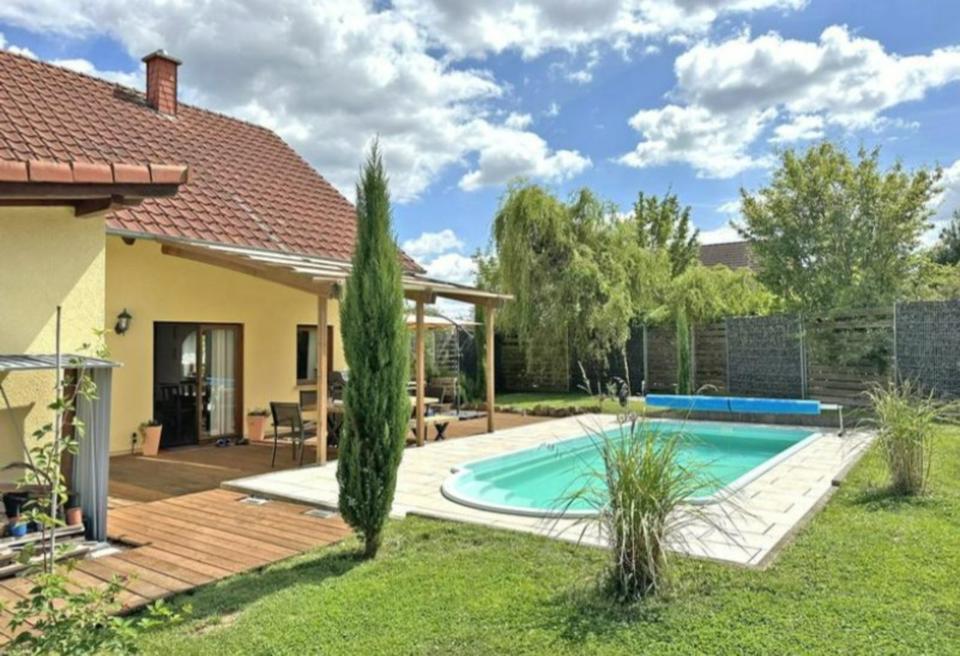 Thumbnail-Exklusives EFH 4Zi, Küche, Pool ca135qm auf 538qm in Mandel