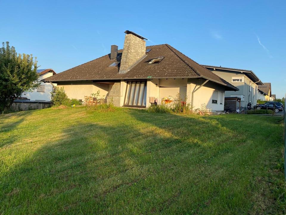 Thumbnail-Großes Einfamilienhaus mit Bauplatz und Einliegerwohnung