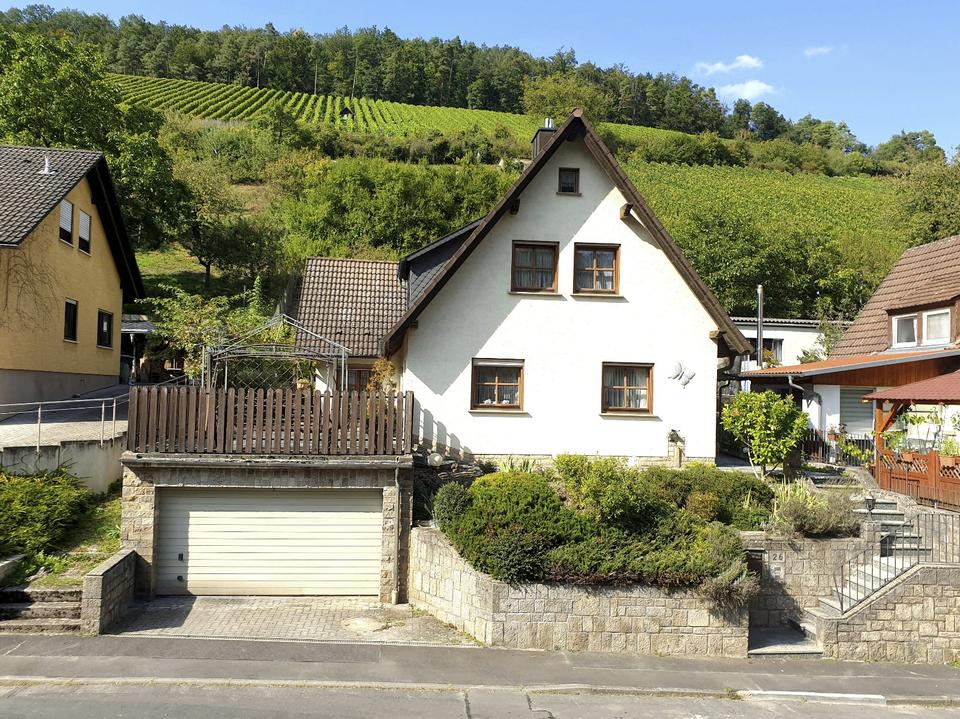 Thumbnail-Einfamilienhaus in Karlstadt – Traumhaftes Wohnen nahe Würzburg