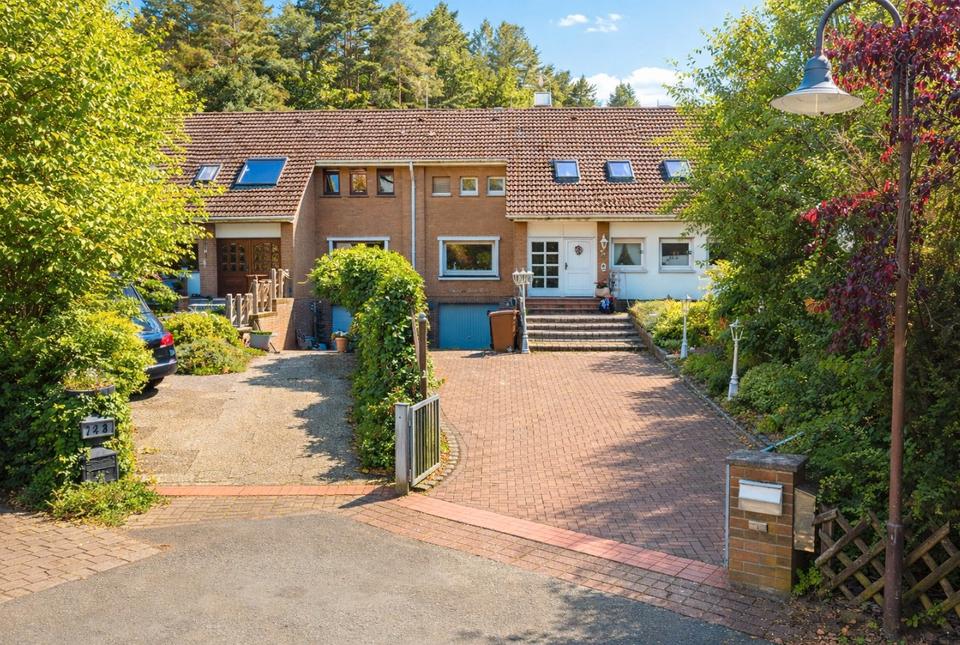 Thumbnail-Doppelhaushälfte in Stuhr- Fahrenhorst mit Kamin und Sauna