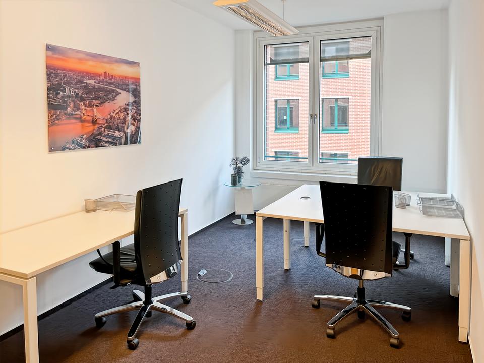 Thumbnail-Privater Büroraum für 5 Person in Regus Quartier Potsdamer Platz