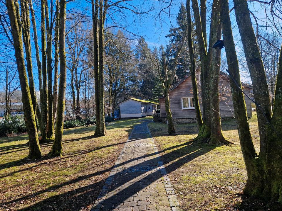 Thumbnail-189€ Warm: Kleines Haus auf großem Grundstück. 5er WG mal anders.