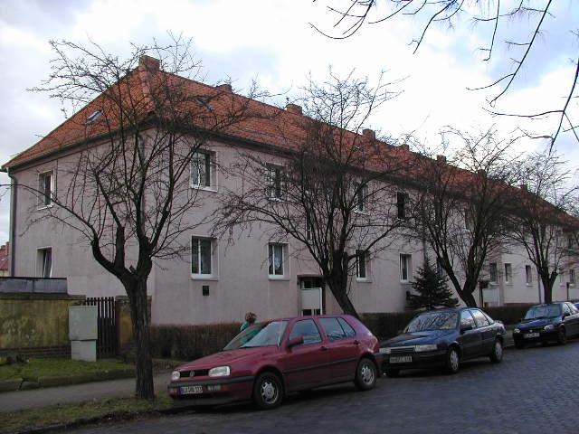 Thumbnail-Kleine 3-Raum mit Garten im beliebten Siedlungsviertel in der Siedlungsstraße 39 in 06618 Naumburg (