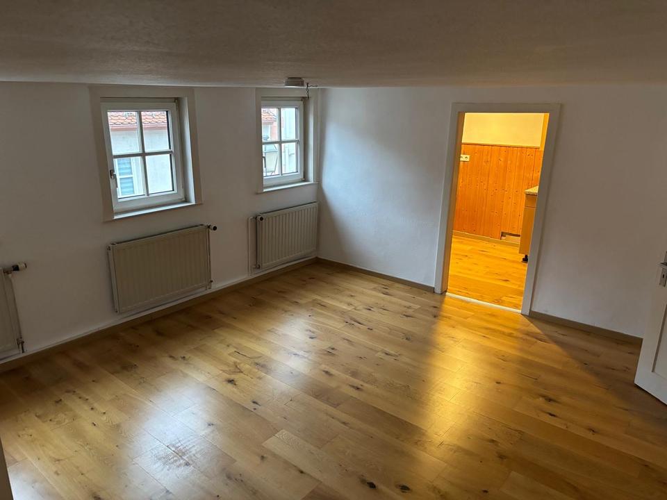 Thumbnail-Schöne 6 Zimmer Wohnung im Zentrum von Bad Königshofen