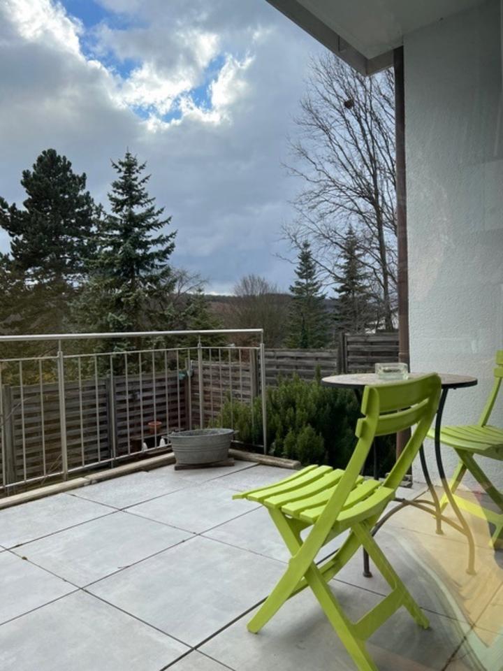 Thumbnail-LICHTDURCHFLUTETE DOPPELHAUSHÄLFTE MIT WOHLATMOSPHÄRE NEULEININGE