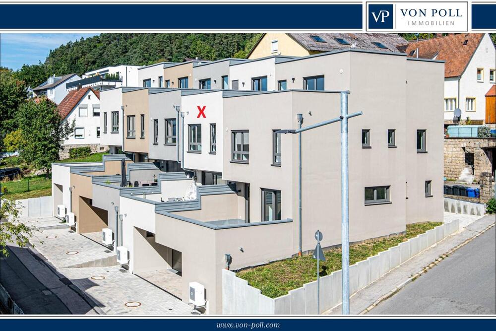 Thumbnail-Modernes Reihenmittelhaus mit Terrasse und Balkon – stilvoll leben auf drei Ebenen