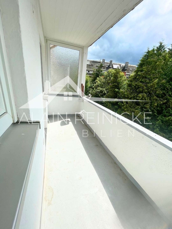 Thumbnail-3 RW mit Loggia & Stellplatz & 60m2 Dachboden