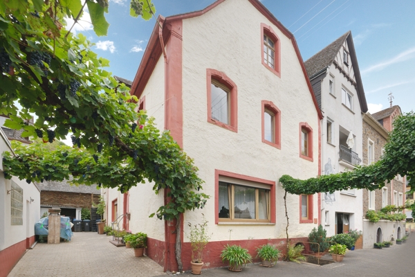 Thumbnail-Geschichte sucht Zukunft in Neef - 2 Häuser stehen bereit fürs nächste Kapitel