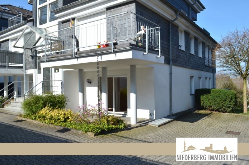 Thumbnail-Großzügige helle 2 Zimmer mit 2 Balkonen in guter Lage Nähe Barmer AnlagenToelleturm!