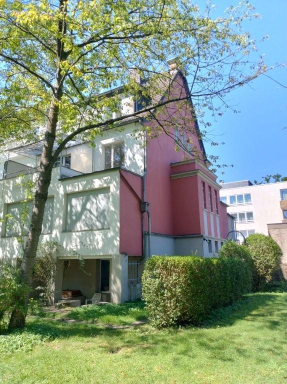 Thumbnail-Komplettes Büro-Praxisgebäude mit Betriebswohnung in Top-Lage von Köln-Klettenberg zu vermieten