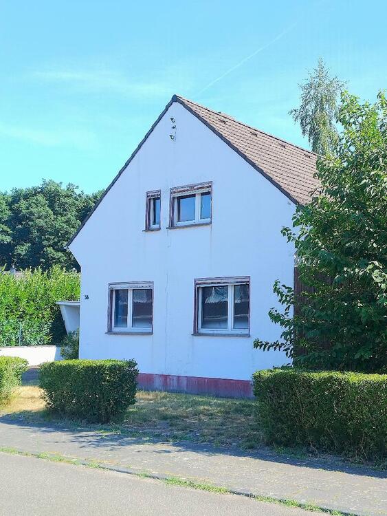 Gebäudeansicht Straßenseite