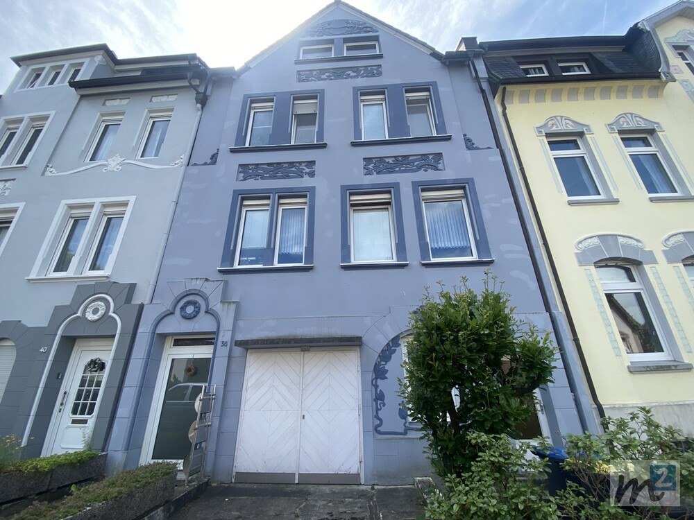 Thumbnail-3-Familienhaus in Solingen-Höhscheid zu verkaufen mit einer Rendite von 4,8% (5,4%)