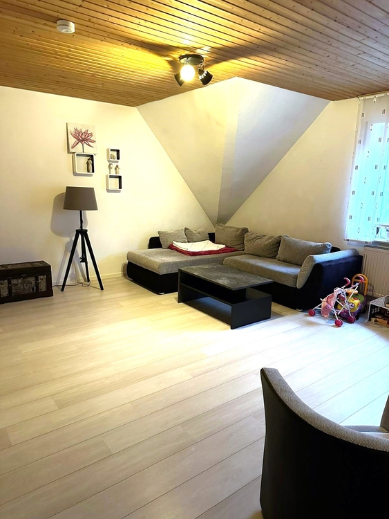 Thumbnail-Oberwohnung mit Balkon am Obenende in zentraler Lage