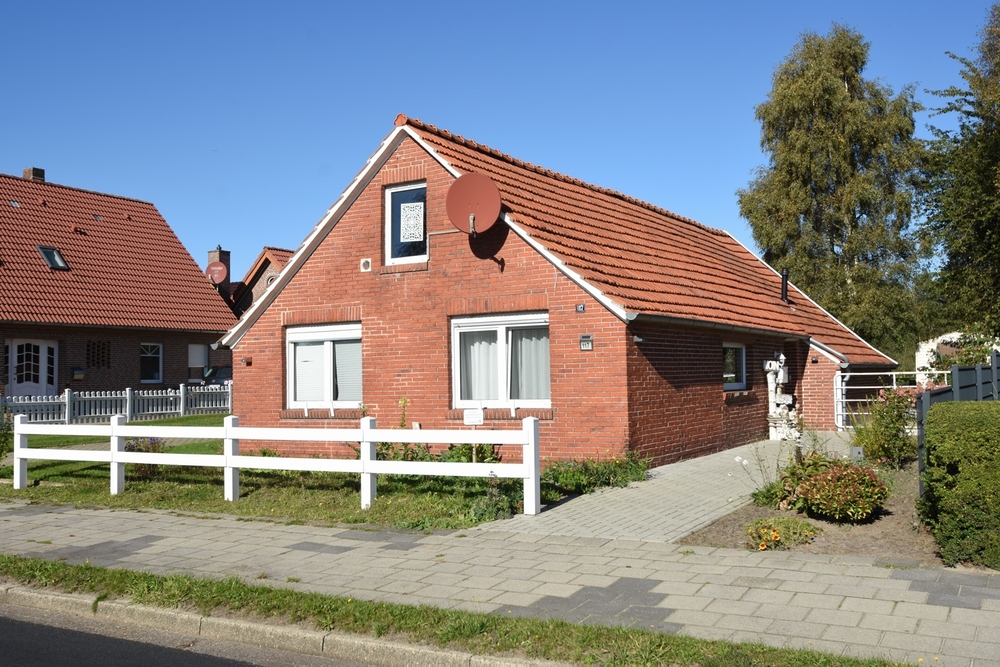 Thumbnail-Leerstehendes, gemütliches Fehnhaus, Kanallage, nahe dem Badesee!