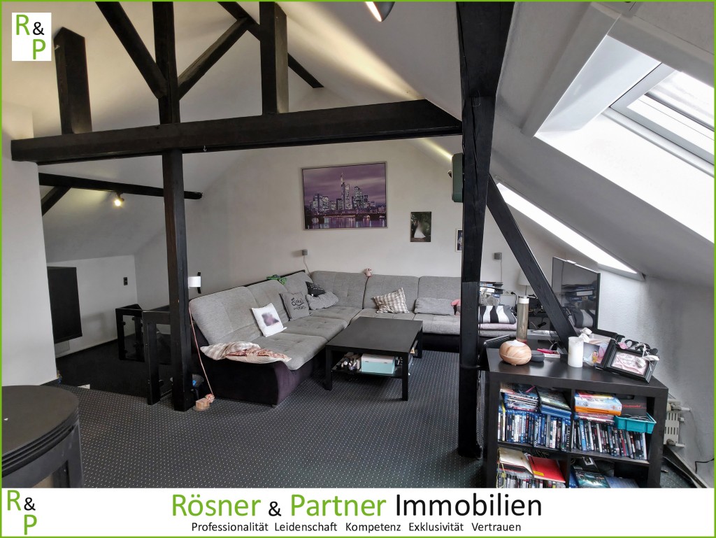 Thumbnail-*Großzügige 6-Zi.-Maisonette-Wohnung mit großer Dachterrasse in ruhiger Wohnlage von Mühlheim (OT)*