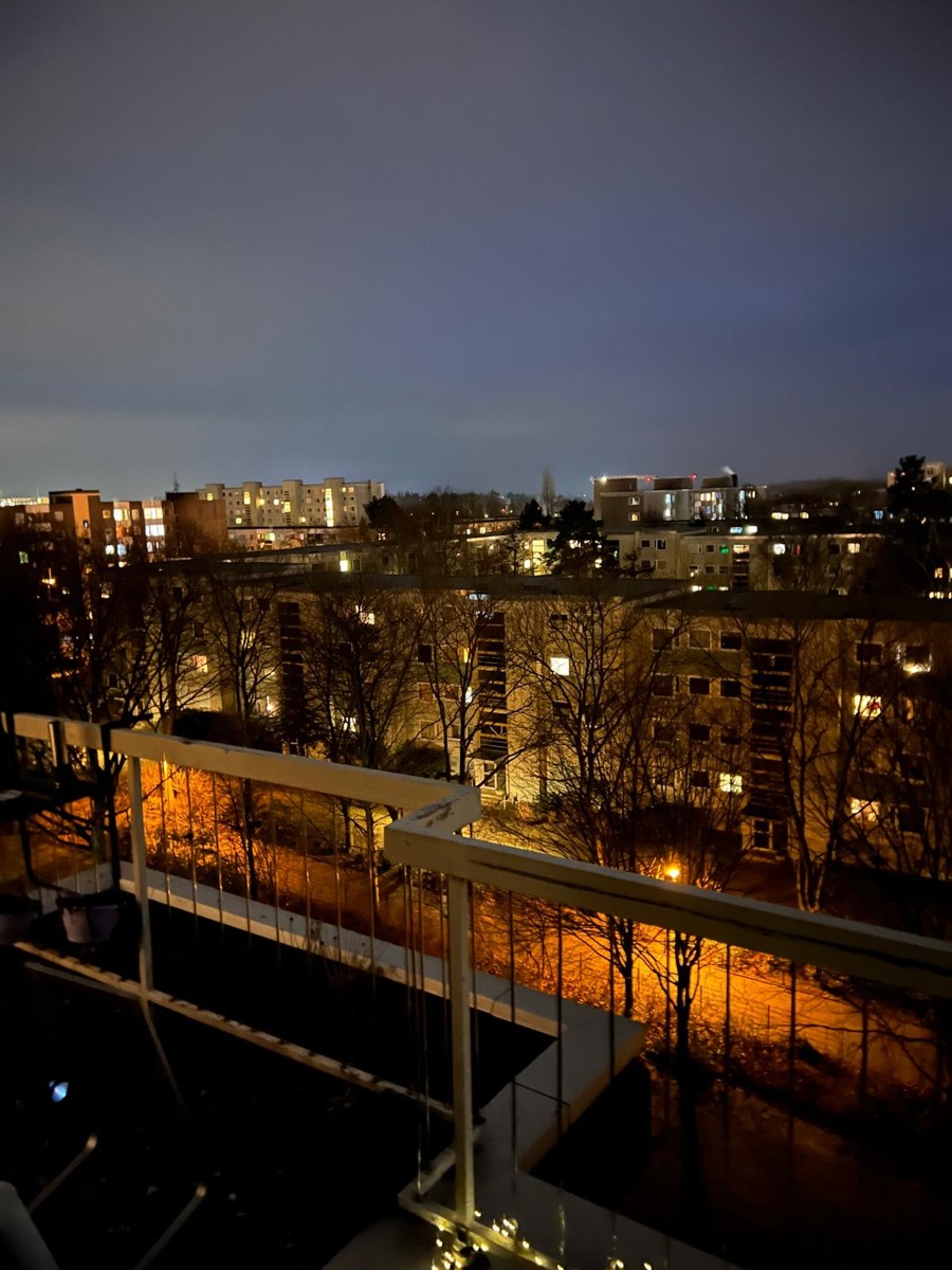 Thumbnail-REDUZIERT! Saniertes Penthouse in Laatzen – 3-Zimmer-Traumwohnung mit Balkon & Fahrstuhl!