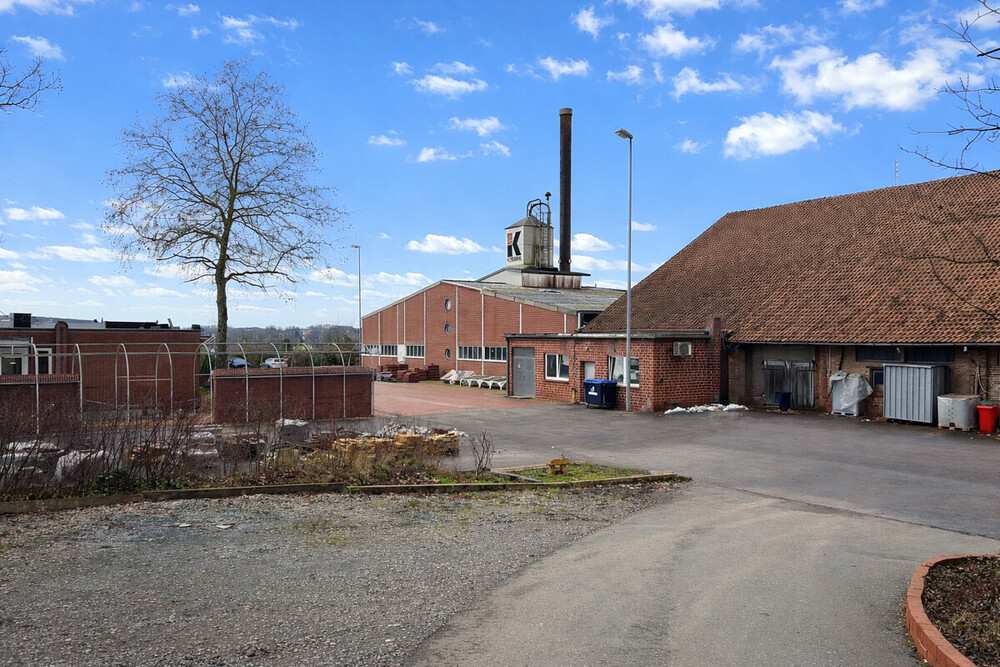 Thumbnail-Seltene Gelegenheit: Großes Gewerbeareal mit Halle, Büro und Freifläche