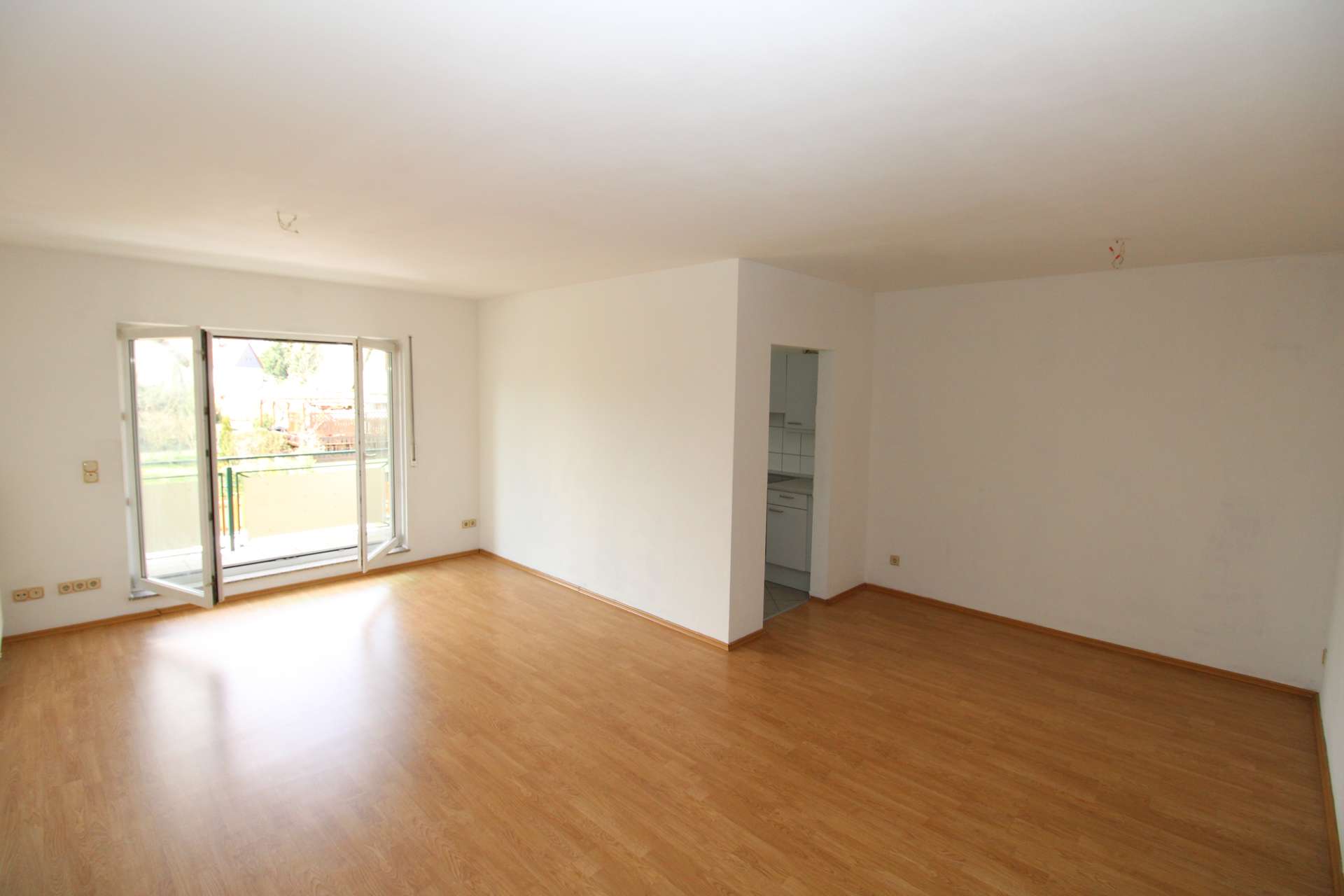 Thumbnail-Clever investieren: 2 ETW, Balkon, Tiefgarage, energieeffizient, provisionsfrei