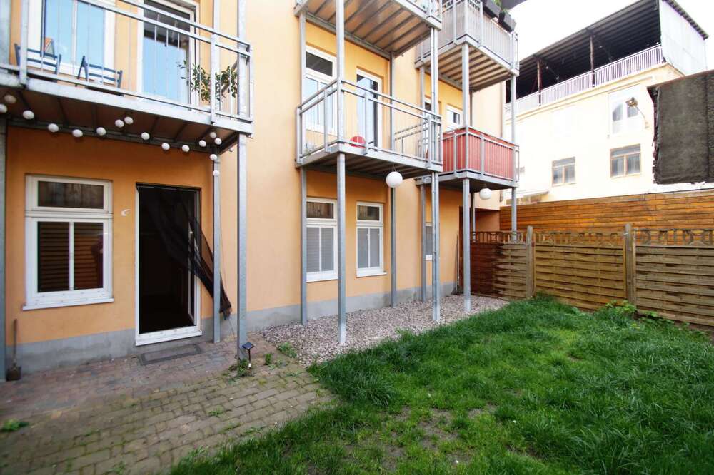 Terrasse und Garten