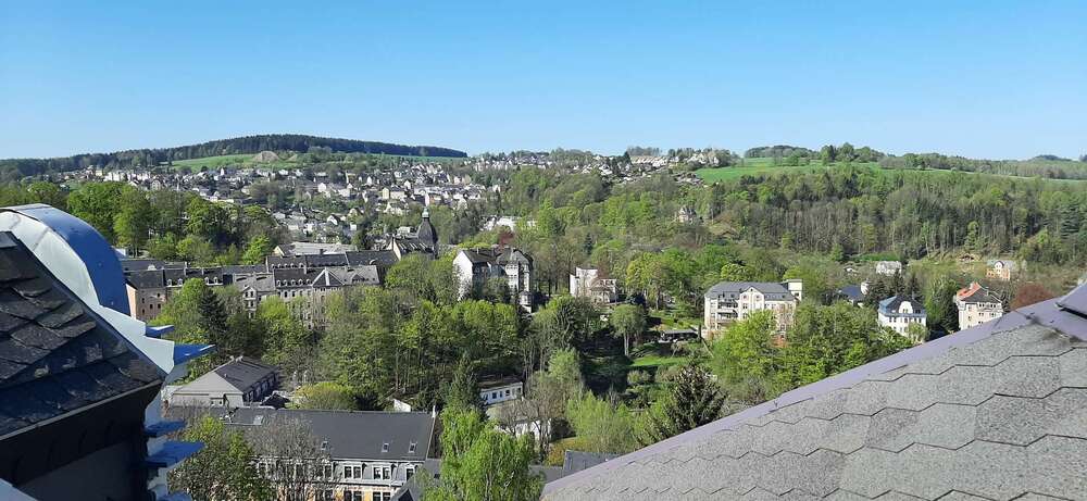 Thumbnail-saniertes Mehrfamilienhaus in zentraler Lage - Faktor 11