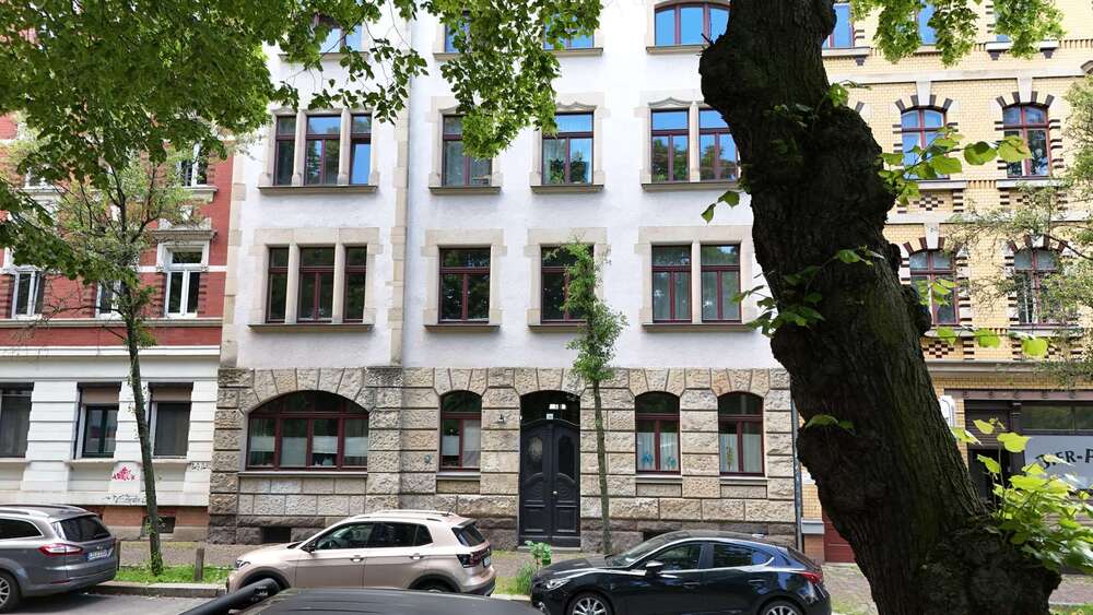 Thumbnail-Charmante 2-Raumwohnung in denkmalgeschütztem Mehrfamilienhaus in Stötteritz