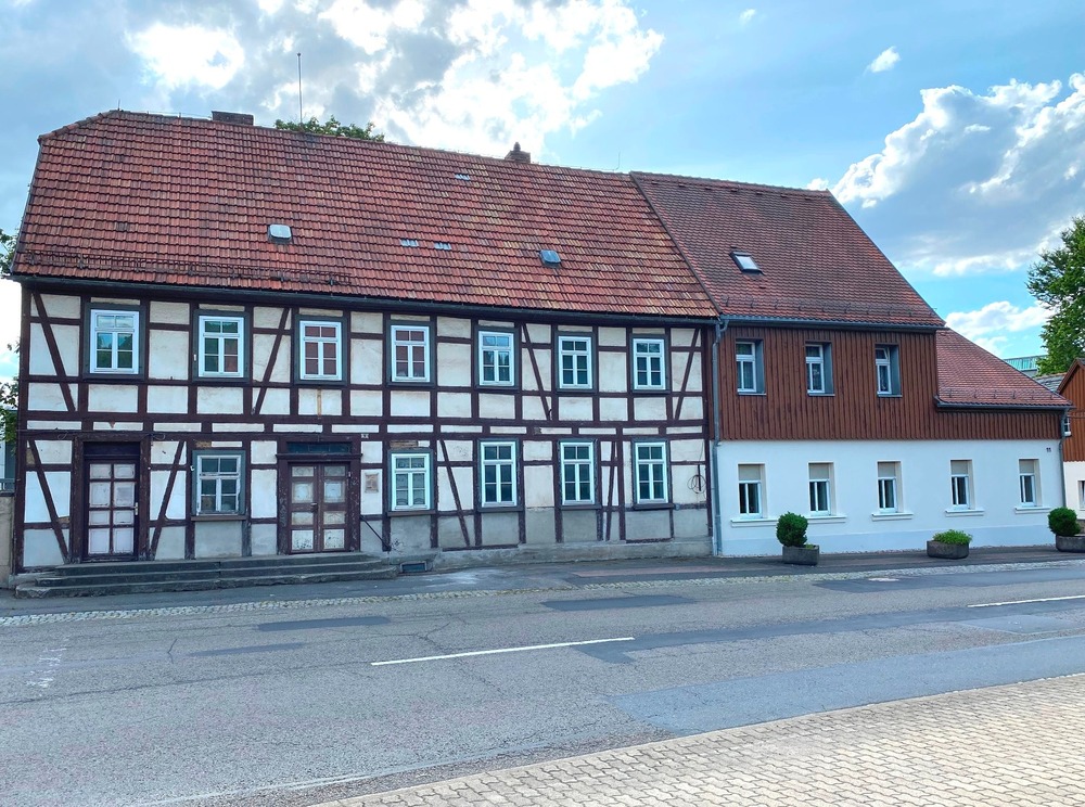 Thumbnail-Fachwerkhaus mit 2 Wohnungen und Gewerbe