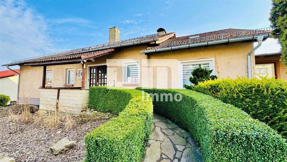 Thumbnail-Haus zum Kaufen in Zierenberg 314.900,00 € 307.94 m²