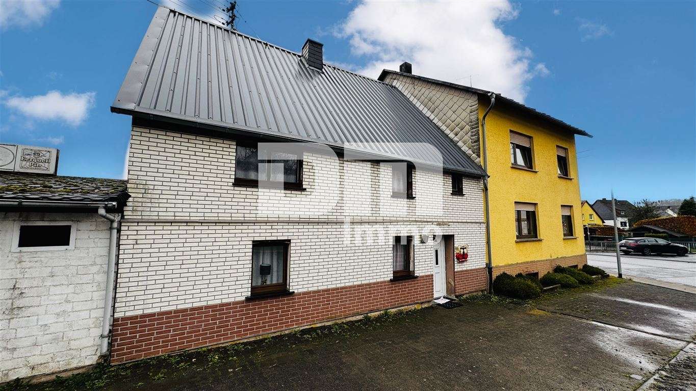 Thumbnail-Haus zum Kaufen in Niederroßbach , Westerw 149.000,00 € 220 m²