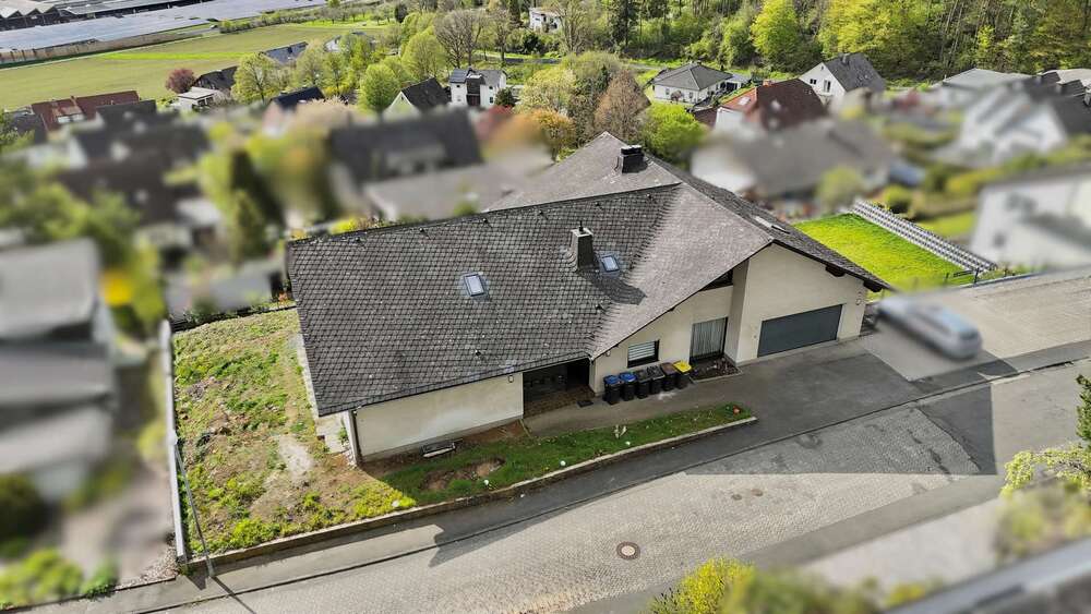 Thumbnail-Mehrfamilienhaus in bester Lage - Herborn OT mit Weitblick