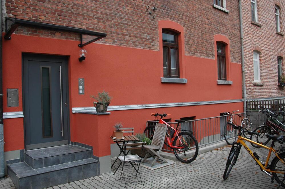 Thumbnail-Zum Maisprung in die neue Studenten-Wohnung - mit Garten