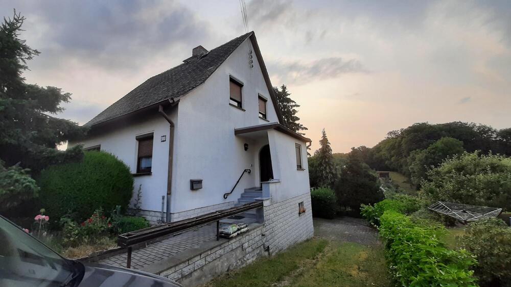 Thumbnail-Einfamilienhaus in idyllischer Dorflage nahe Hermsdorf, sofort beziehbar