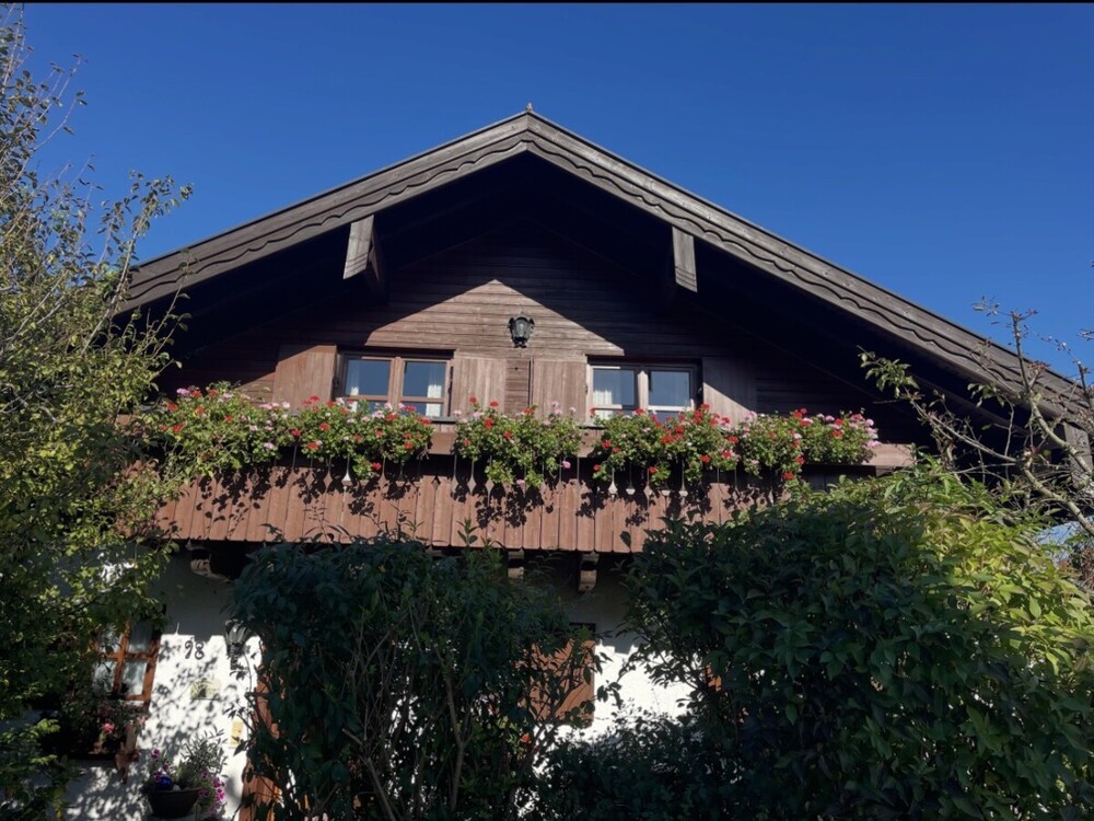 Thumbnail-Charmantes Einfamilienhaus im Axdorferfeld in Traunstein zu vermieten! Frei ab 01.02. bzw. 01.03.2026