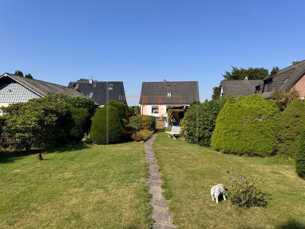 Thumbnail-Grundstück mit Platz für Ihr neues Zuhause in gewachsener Lage von Halstenbek