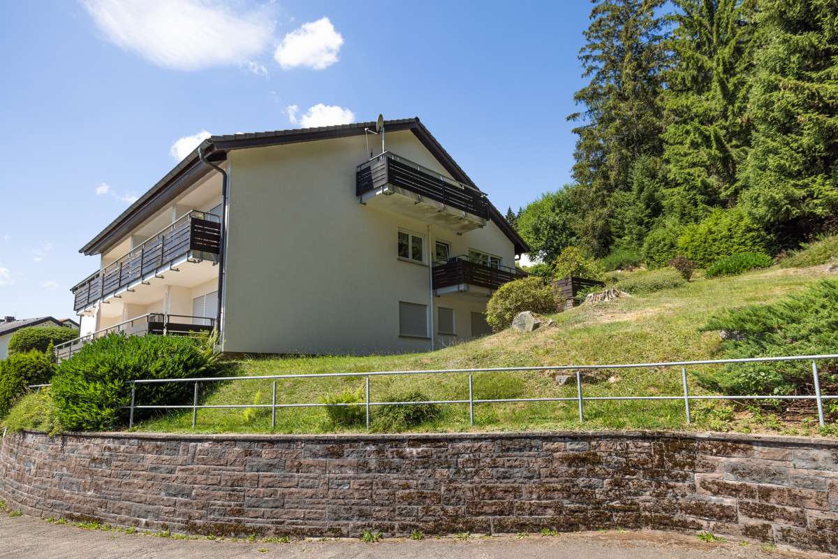 Thumbnail-Wohnung zum Kaufen in Schönwald im Schwarzwald 125.000,00 € 67.13 m²