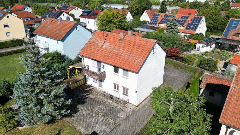 Thumbnail-Haus zum Kaufen in Schrozberg 249.000,00 € 114.39 m²