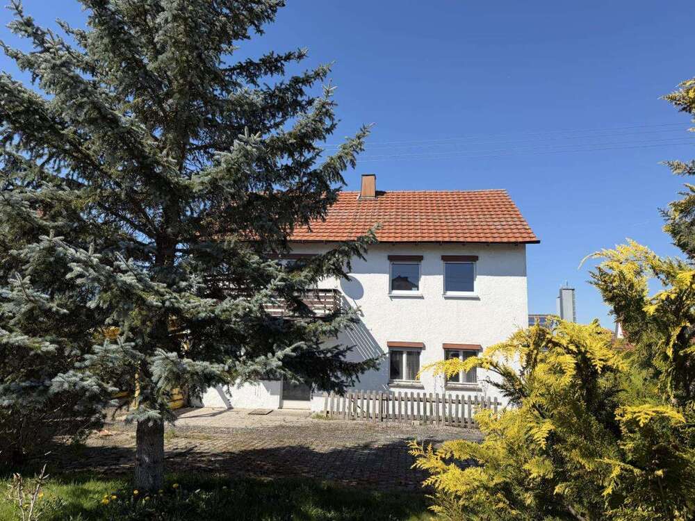 Thumbnail-Haus zum Kaufen in Schrozberg 235.000,00 € 114.39 m²