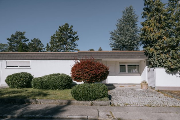 Thumbnail-Exklusiver Bungalow mit Schwimmbad auf Südgrundstück