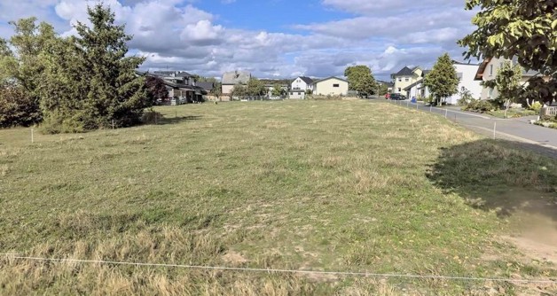 Thumbnail-Großes Baugrundstück im Hunsrück