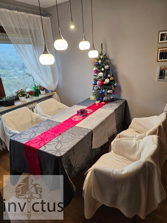 Thumbnail-2,5 Zimmer mit Balkon-Weitblick und eigener Garage