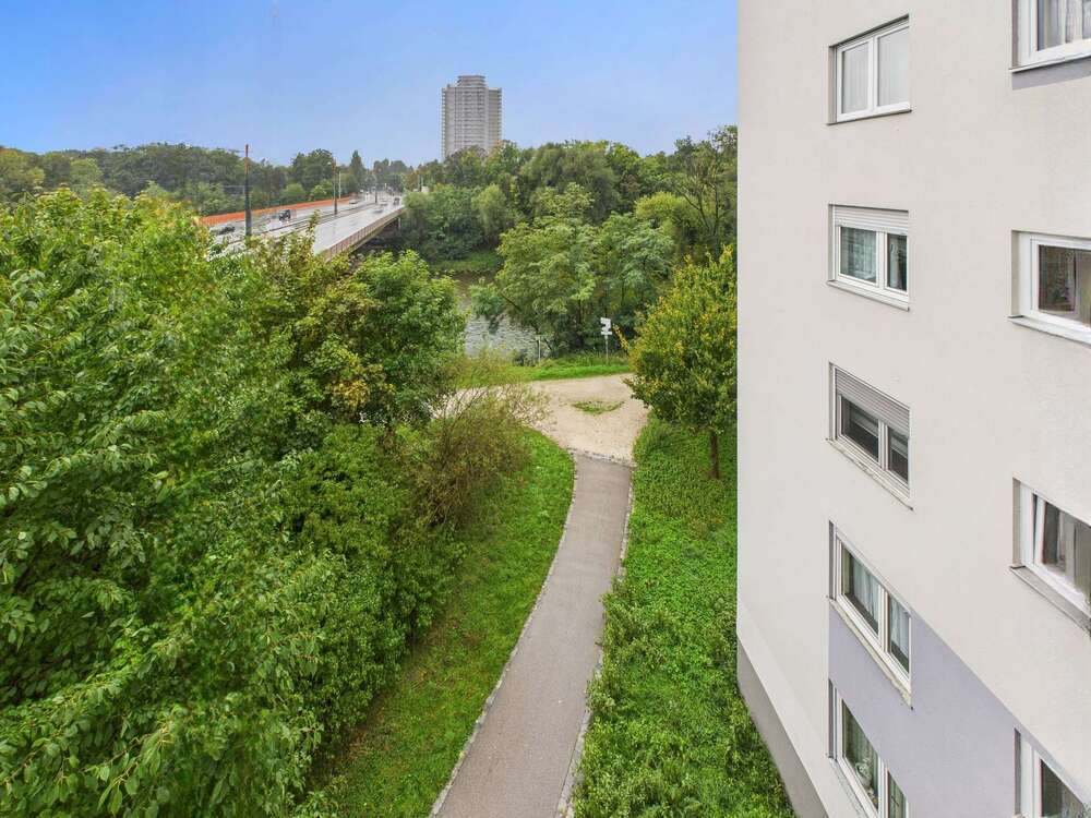 Thumbnail-Wohnen am Lech - grün, zentral, lebendig - 1-Zimmer-Wohnung mit Loggia 