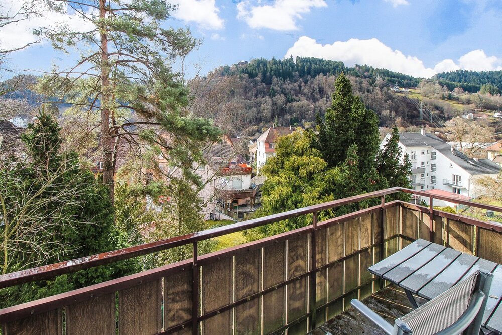 Thumbnail-Schöne 3-Zimmer-Wohnung mit Balkon und Dachterrasse in Schramberg