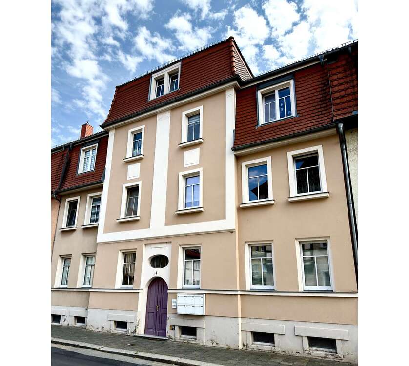 Thumbnail-Lukrative Kapitalanlage mit 5,7 % Bruttomietrendite - Mehrfamilienhaus in Riesa mit sechs Parteien!