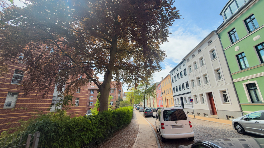 Thumbnail-Innenstadtlage für Praktiker: helle 2-Zimmer-Dachgeschosswohnung mit Einbauküche, Duschbad, Keller