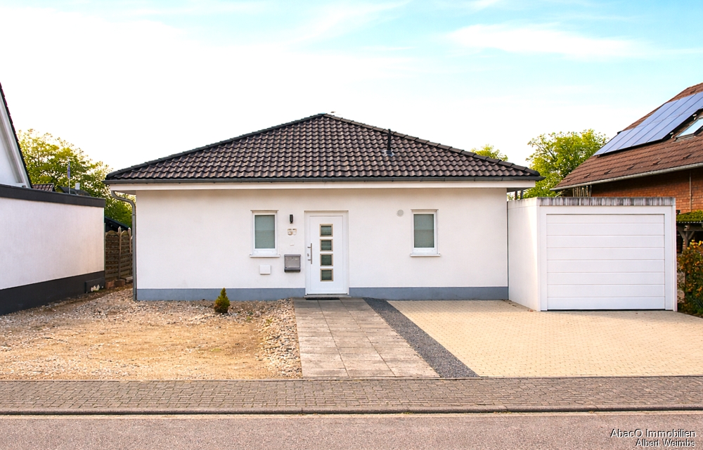Thumbnail-Bungalow in Nideggen. Baujahr 2017, freistehend. Ruhige Lage. Niedrigenergiehaus!