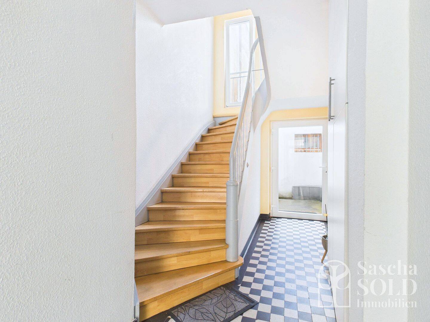 Thumbnail-Helle und gut geschnittene 2,5-Zimmer-Wohnung in zentraler Innenstadtlage von St. Ingbert