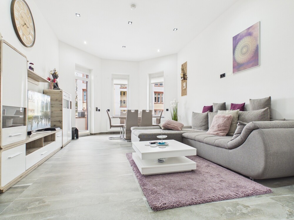 Thumbnail-Exklusive 2-Zimmer-Wohnung mit Balkon, moderner Einbauküche und Stellplatz in Hanau