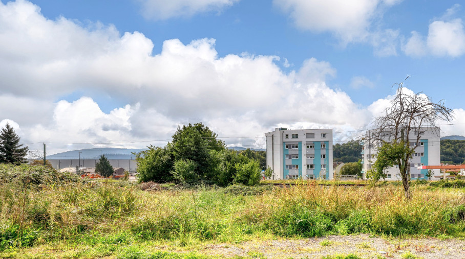 Thumbnail-Sonniger Bauplatz für eine großzügige Doppelhaushälfte mit Baugenehmigung