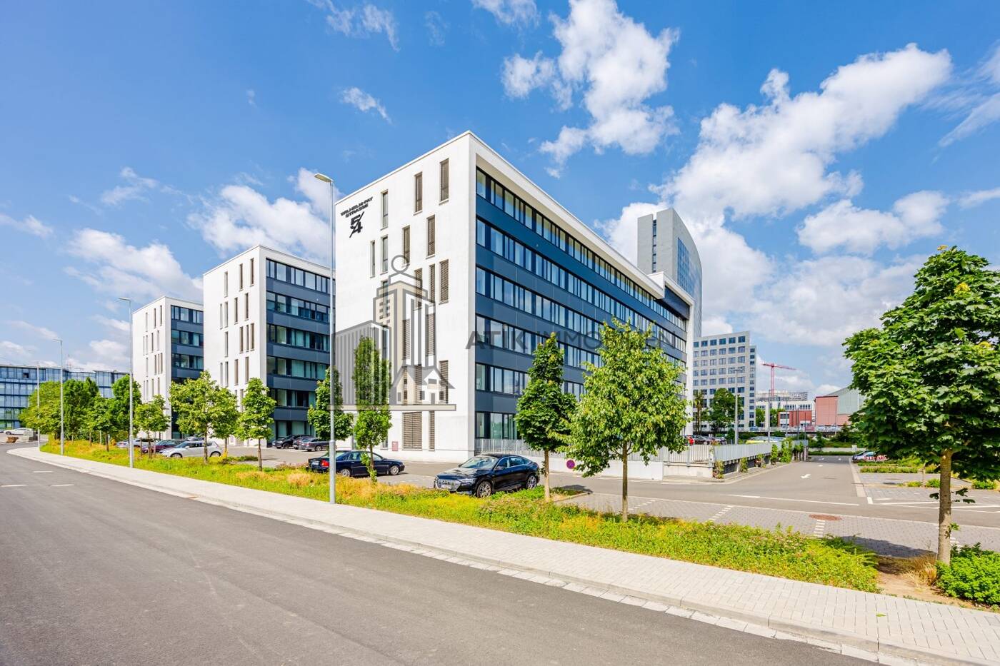 Thumbnail-ATIK: Helle, moderne Büroflächen in verkehrsgünstiger Lage