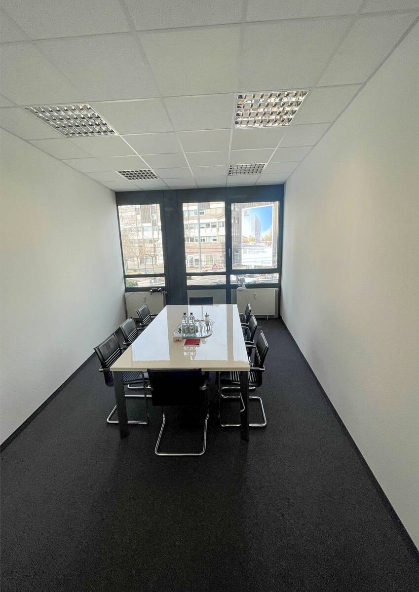 Thumbnail-ATIK: Repräsentative Büroflächen im obersten Stockwerk mit exzellenter Aussicht