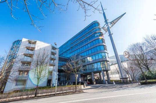 Thumbnail-ATIK: Moderne Büroflächen mit Skyline-Blick - Willkommen im THE PEAK - provisionsfrei